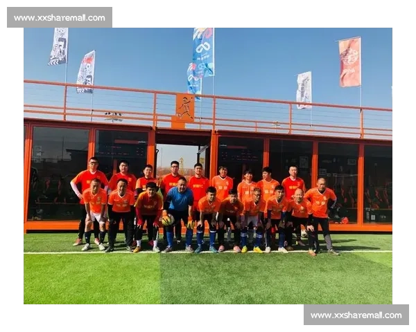 激情四溢的绿茵赛场 足球对决直播主持稿全程解析与呈现